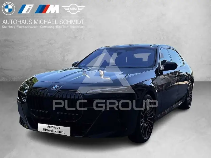 2026 BMW 740