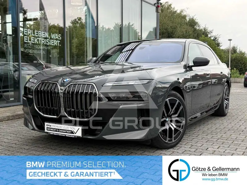 2026 BMW 750