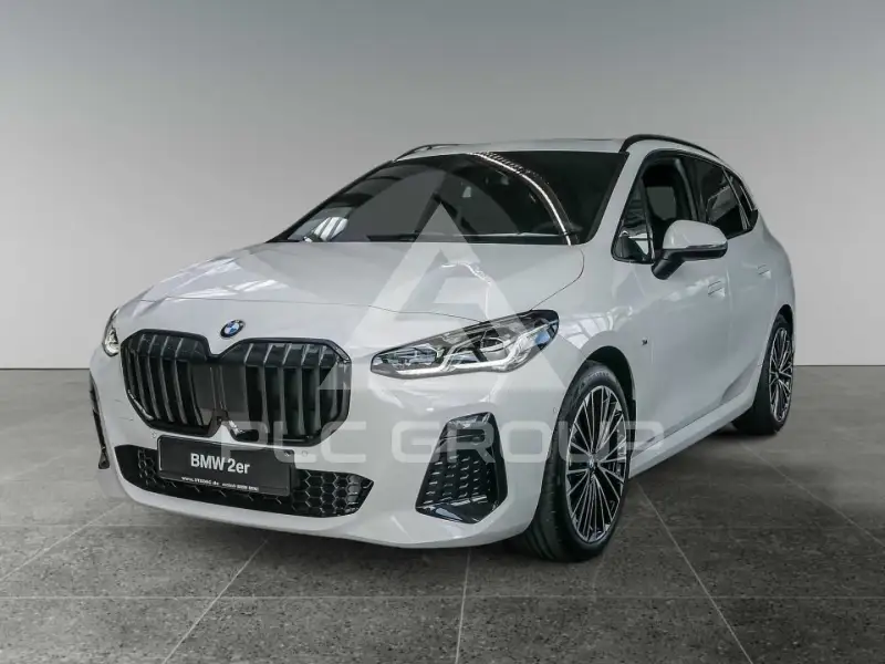2026 BMW 223