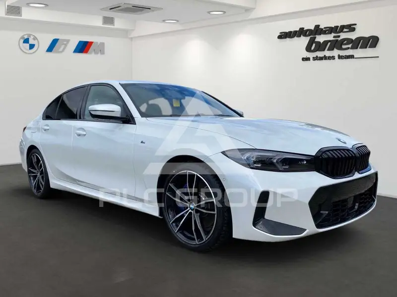 2026 BMW 320