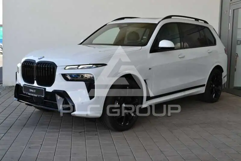 2026 BMW X7