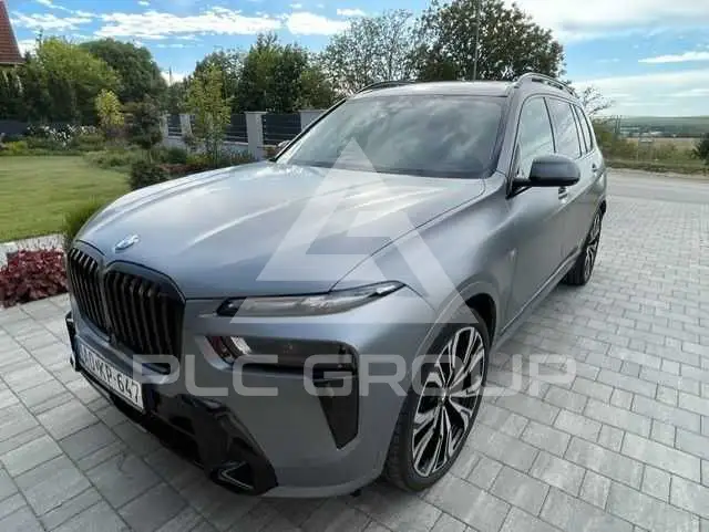 2026 BMW X7
