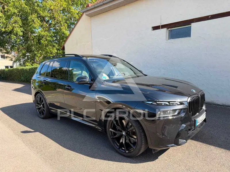 2026 BMW X7