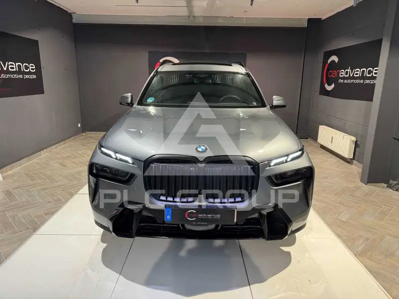2026 BMW X7