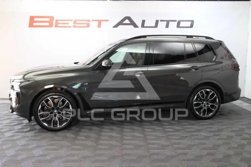 2026 BMW X7