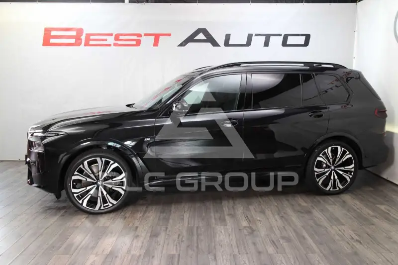 2026 BMW X7