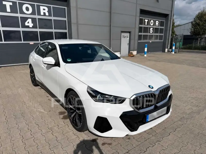 2026 BMW 520