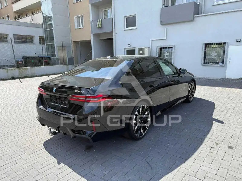 2026 BMW 520