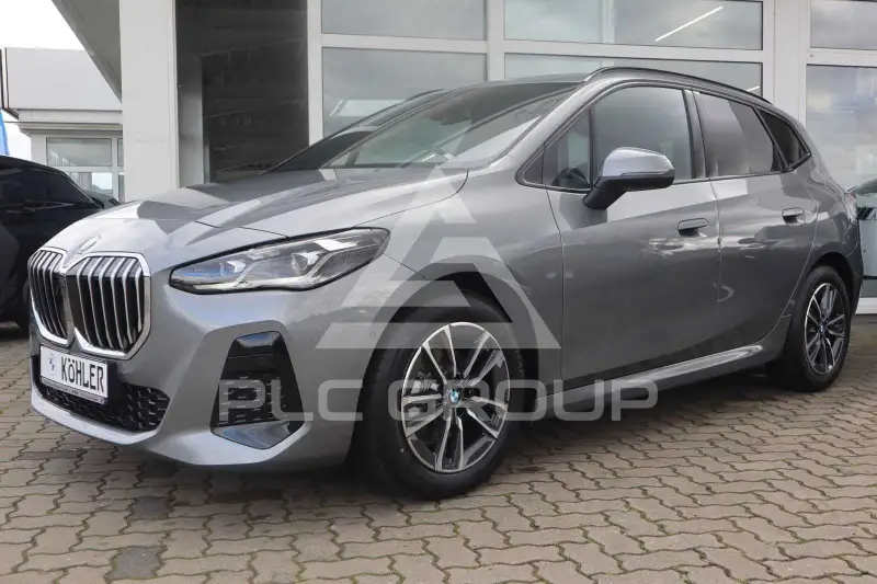 2026 BMW 220