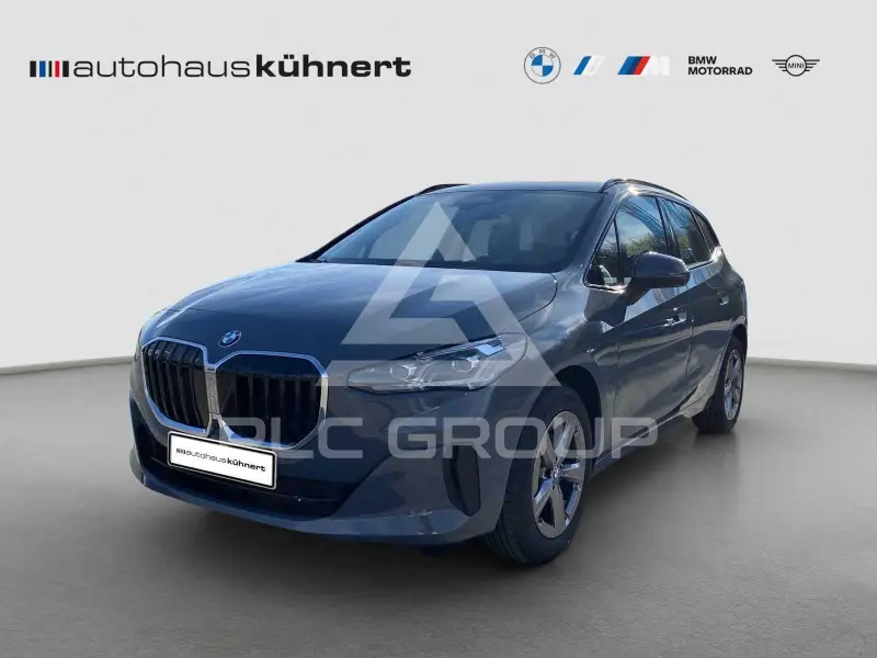 2026 BMW 220