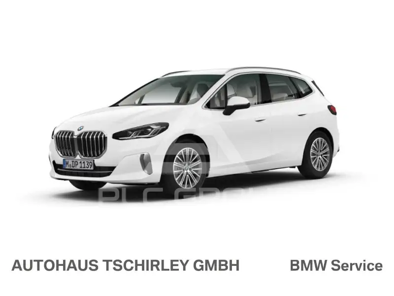 2026 BMW 220