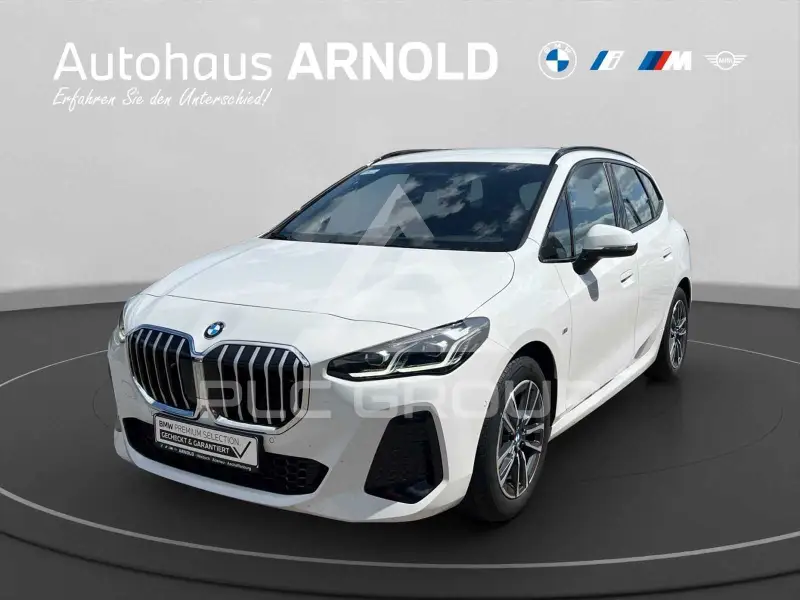 2026 BMW 220