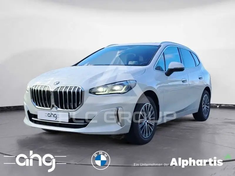 2026 BMW 218