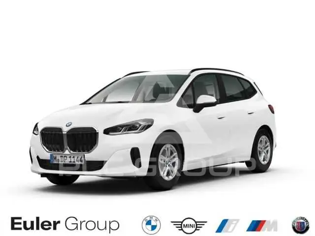 2026 BMW 218