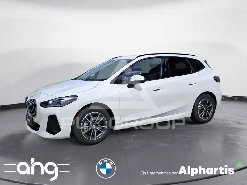2026 BMW 218
