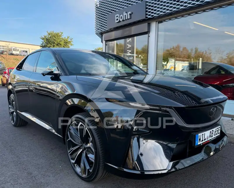 2026 Mazda CX-6e (EZ-60)
