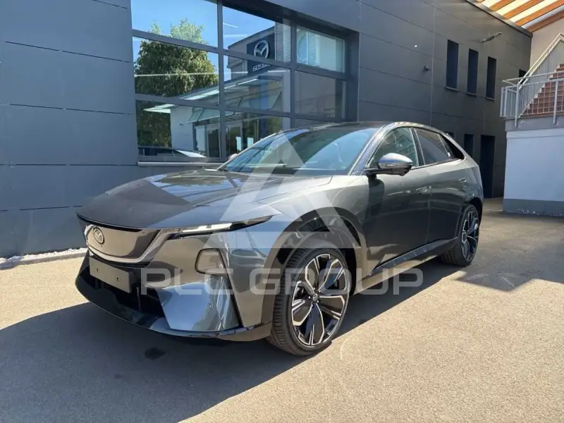 2026 Mazda CX-6e (EZ-60)