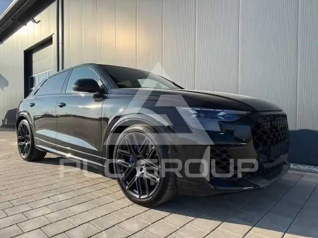 2025 Audi RSQ8