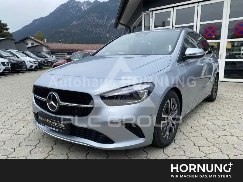 2026 Mercedes Benz B 200