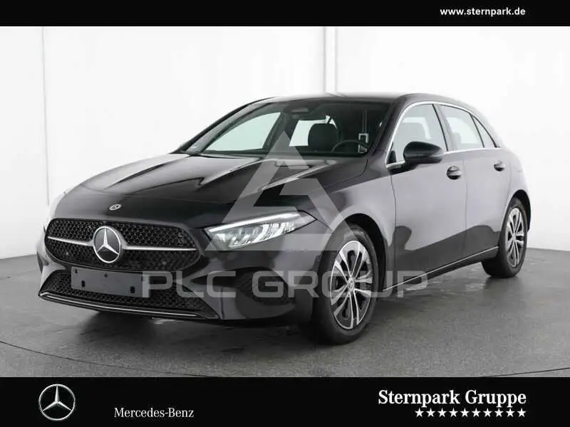 2025 Mercedes Benz A 180
