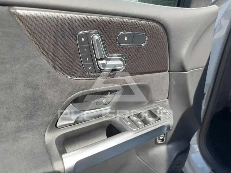2026 Mercedes Benz GLB 250