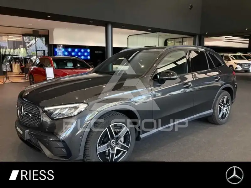 2026 Mercedes Benz GLC 220