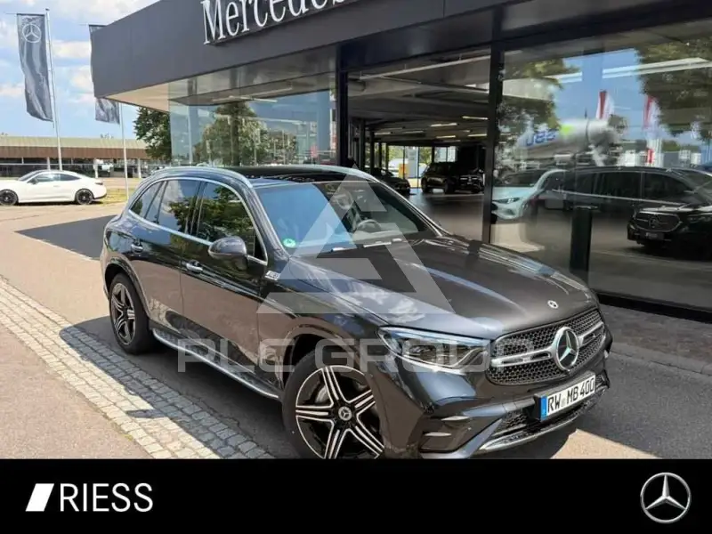 2026 Mercedes Benz GLC 220