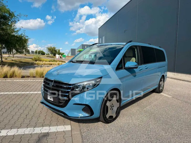 2026 Mercedes Benz V 300