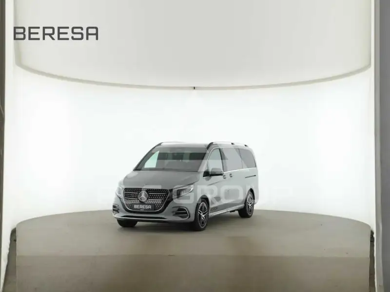 2026 Mercedes Benz V 300