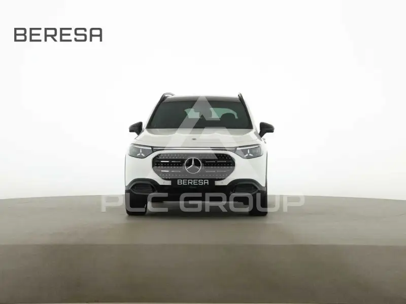 2026 Mercedes Benz GLB 180