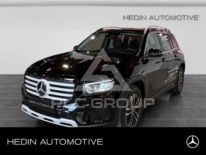 2026 Mercedes Benz GLB 180