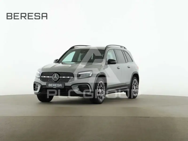 2026 Mercedes Benz GLB 180