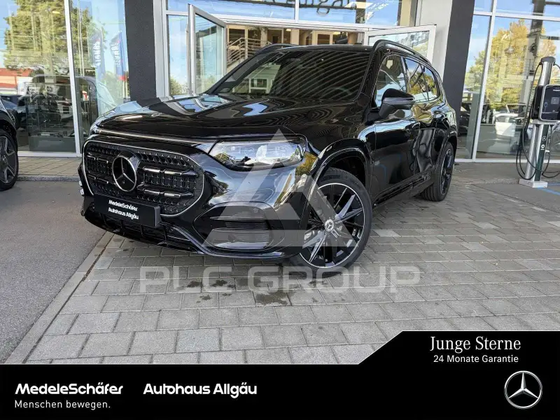 2026 Mercedes Benz GLB 220