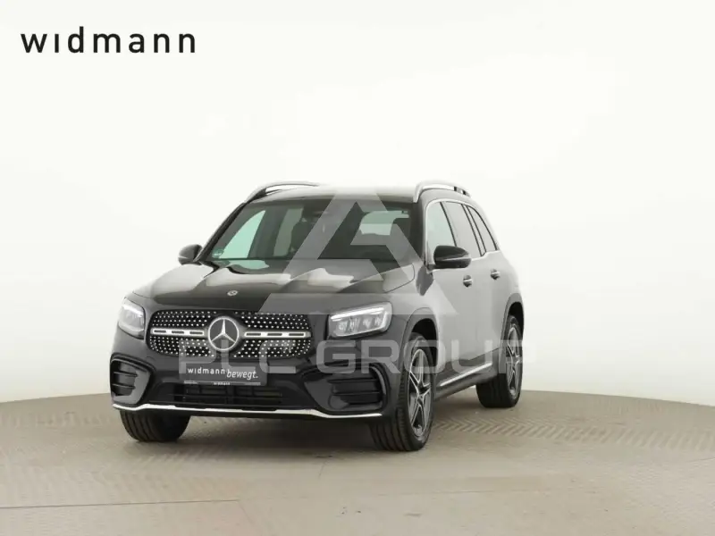2026 Mercedes Benz GLB 220