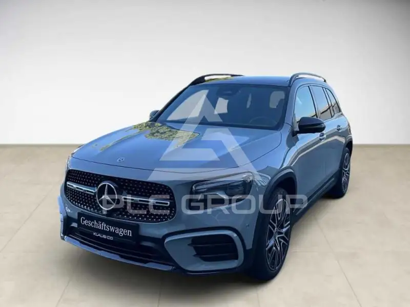 2026 Mercedes Benz GLB 220
