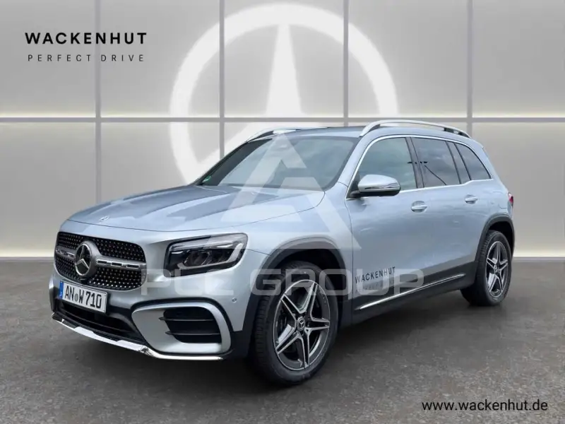 2026 Mercedes Benz GLB 220