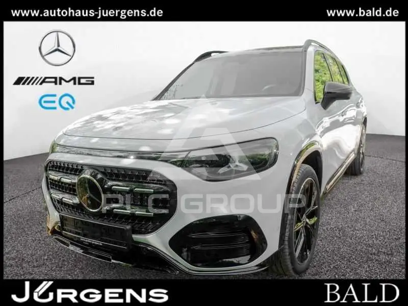 2026 Mercedes Benz GLB 220