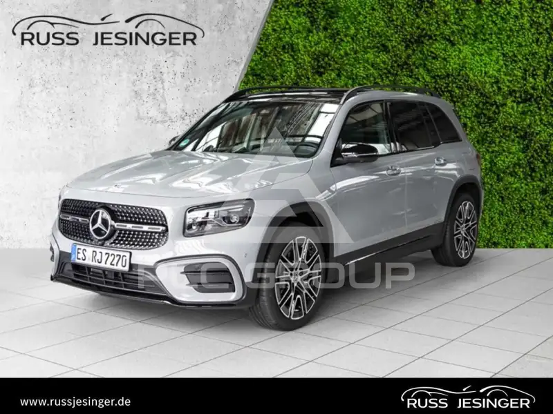 2026 Mercedes Benz GLB 220