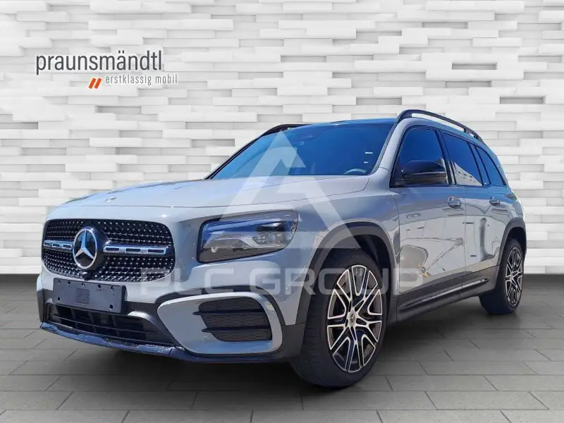 2026 Mercedes Benz GLB 220