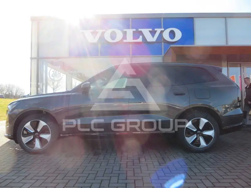 2026 Volvo EX 90