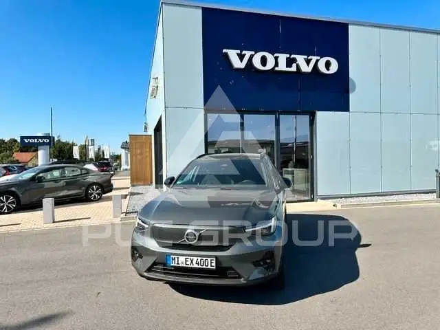 2026 Volvo EX 40