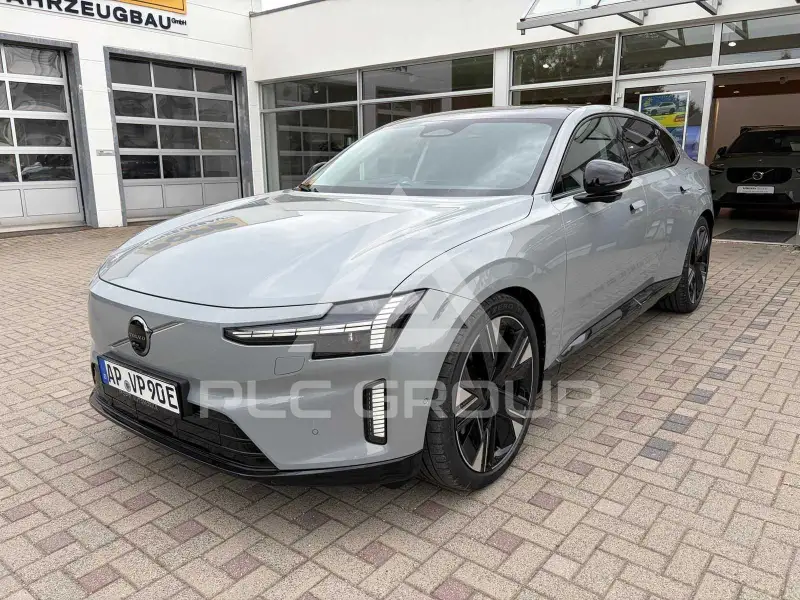 2026 Volvo S90