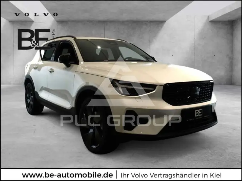 2026 Volvo XC40