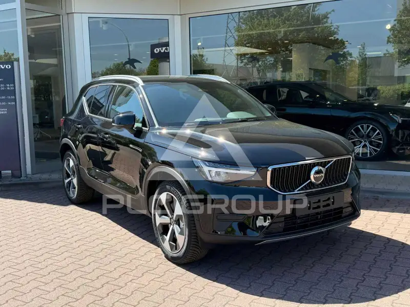 2026 Volvo XC40