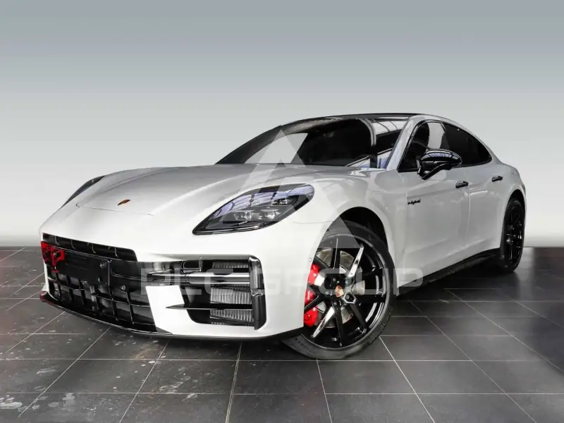 2026 Porsche Panamera