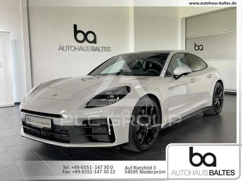 2026 Porsche Panamera