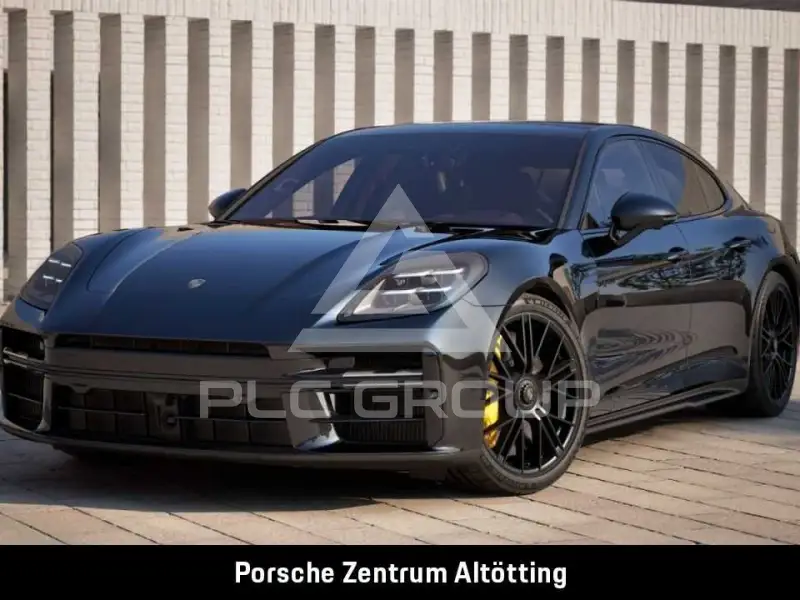 2026 Porsche Panamera
