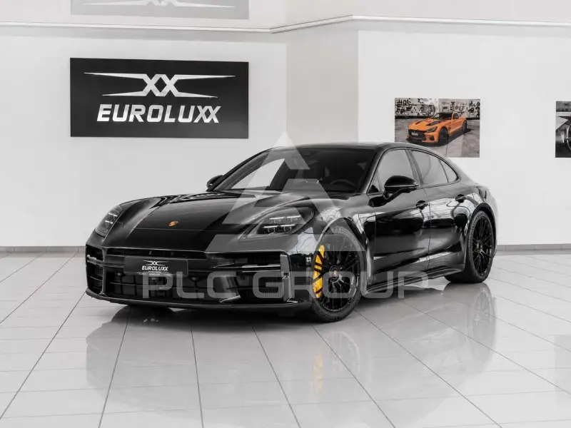 2026 Porsche Panamera