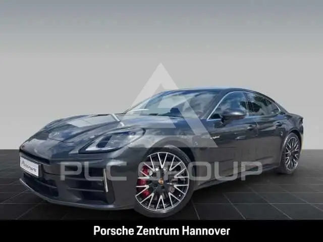 2026 Porsche Panamera
