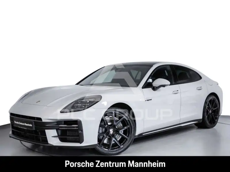 2026 Porsche Panamera